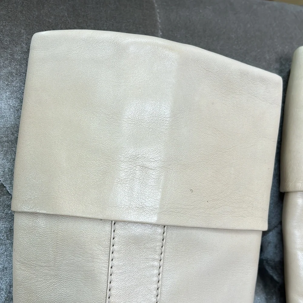 Costume National Italy butter soft leather heeled boots - Picture 8 of 9